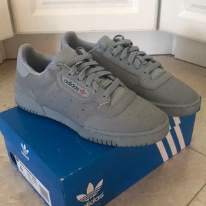 YEEZY POWERPHASE SNEAKERS